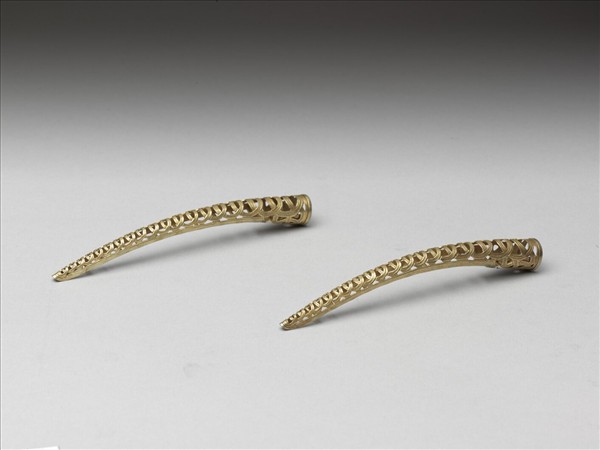 銅鍍金鏤空錢紋指甲套