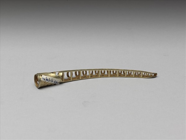 銅鍍金鏤空錢紋指甲套