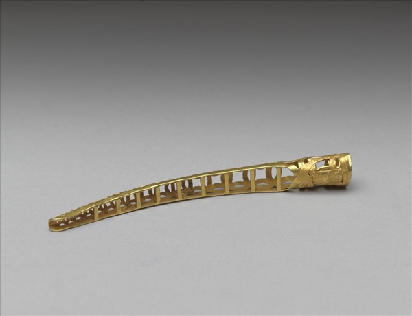 金鏤空錢紋指甲套