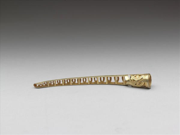 銅鍍金鏤空錢紋指甲套