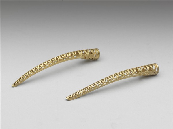 銅鍍金鏤空錢紋指甲套