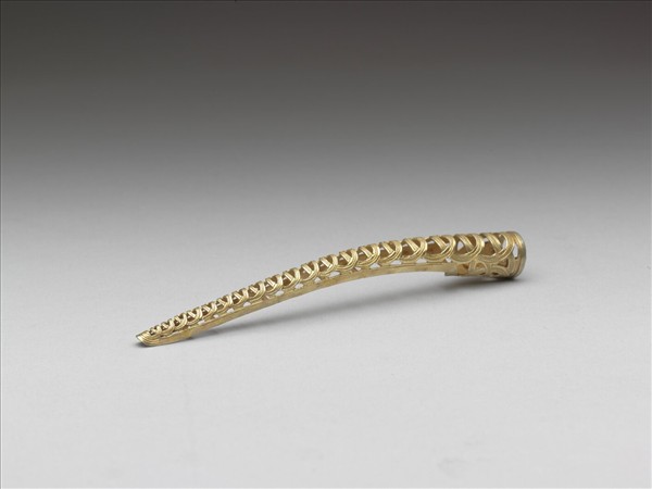 銅鍍金鏤空錢紋指甲套