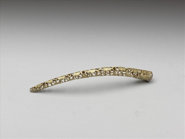 銅鎏金鏤空福壽冰梅紋指甲套