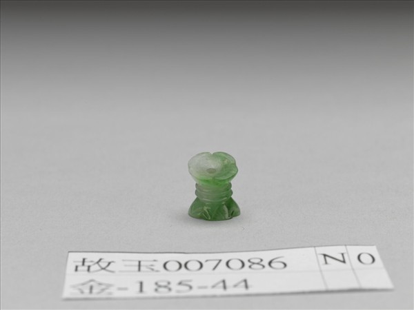 翠玉荷葉飾件