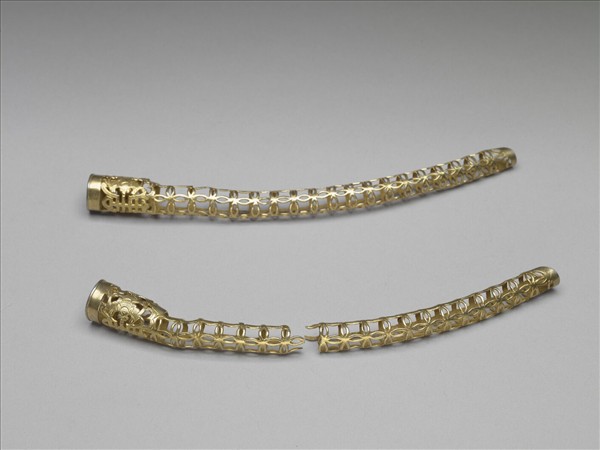 銅鍍金鏤空蝠壽紋指甲套