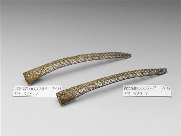 銅鍍金纍絲錢紋指甲套