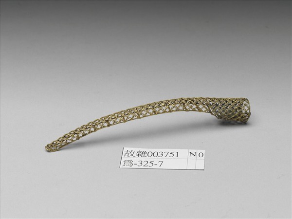 銅鍍金纍絲錢紋指甲套