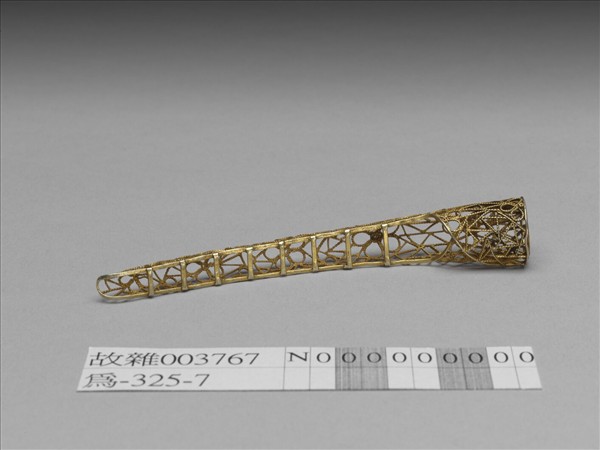 銅鍍金纍絲冰梅紋指甲套