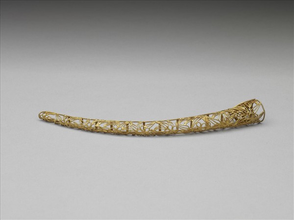 銅鍍金纍絲梅竹紋指甲套