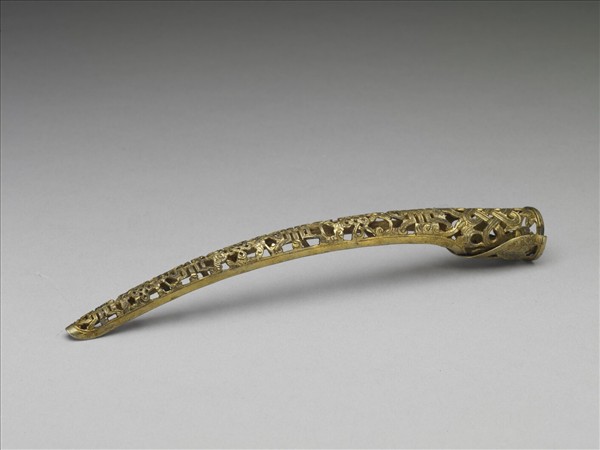 銅鍍金鏤空福壽盤長紋指甲套