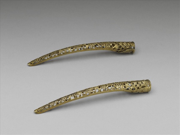 銅鍍金鏤空福壽盤長紋指甲套