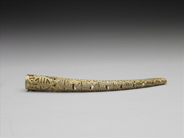 銅鍍金鏤空團壽紋指甲套