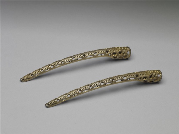 銅鍍金鏤空壽字盤長紋指甲套