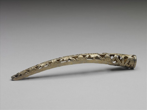 銅鍍金鏤空梅花指甲套