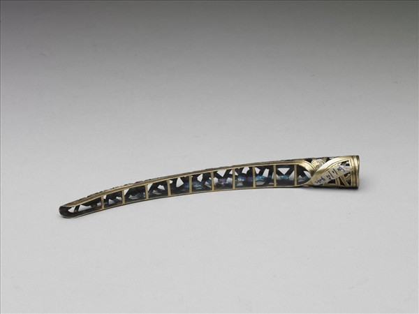 銅鍍金鏤空冰梅紋指甲套