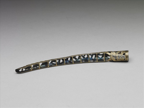 銅鍍金鏤空冰梅紋指甲套