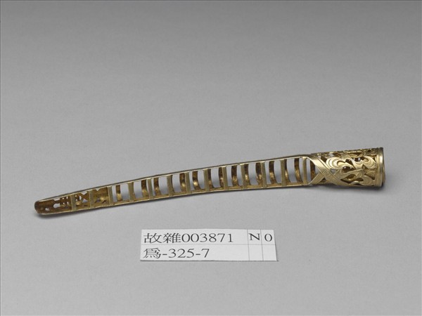 銅鍍金鏤空福壽一字紋指甲套