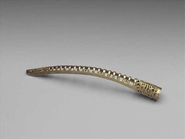 銅鍍金鏤空福壽一字紋指甲套