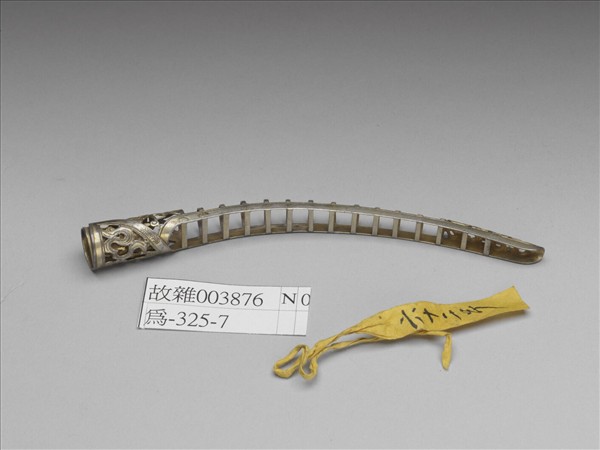 鏤空一字紋指甲套