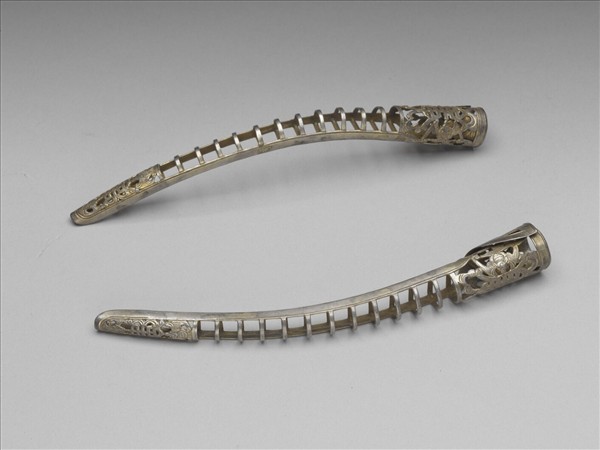 鏤空一字紋指甲套