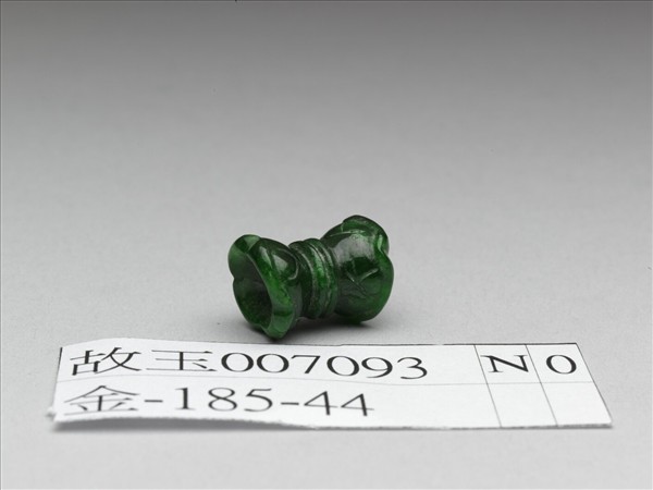 翠玉荷葉飾件
