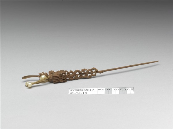 茄楠木雕龍戲珠耳挖簪