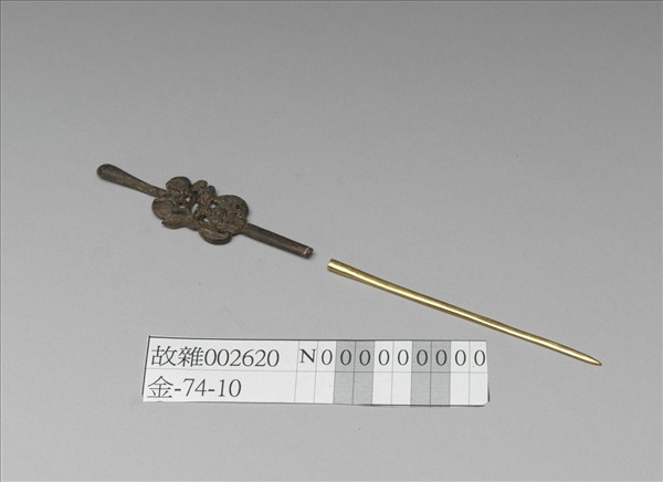 福壽沈香金梃耳挖簪