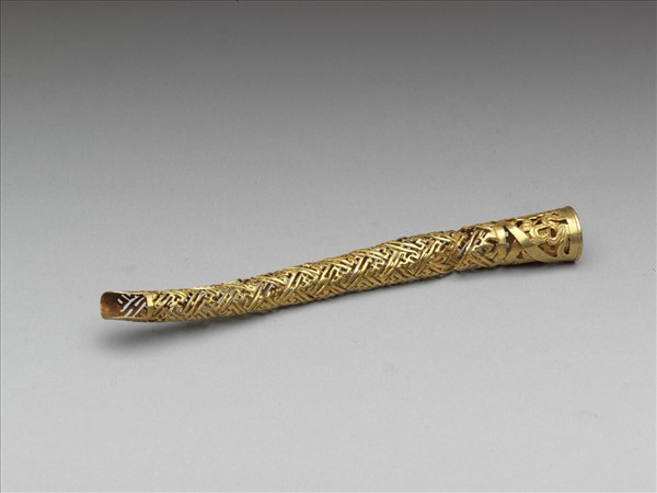 銅鍍金鏤空萬壽紋指甲套