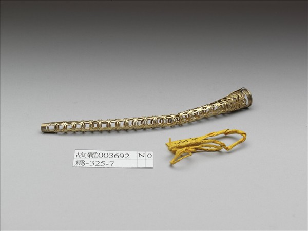 鏤空蝠壽紋指甲套