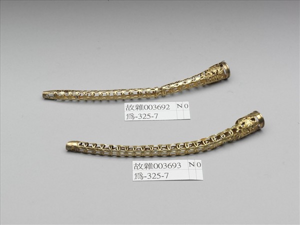 鏤空蝠壽紋指甲套