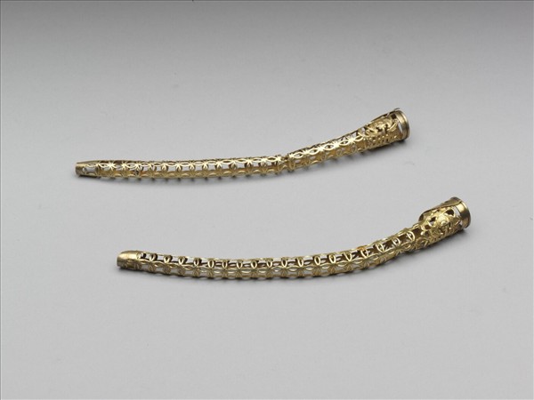 鏤空蝠壽紋指甲套