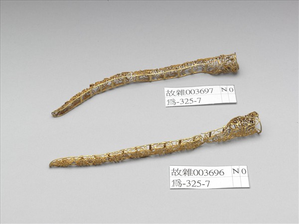 銅鍍金纍絲壽字紋指甲套