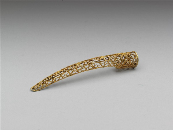 銅鍍金纍絲冰梅紋指甲套