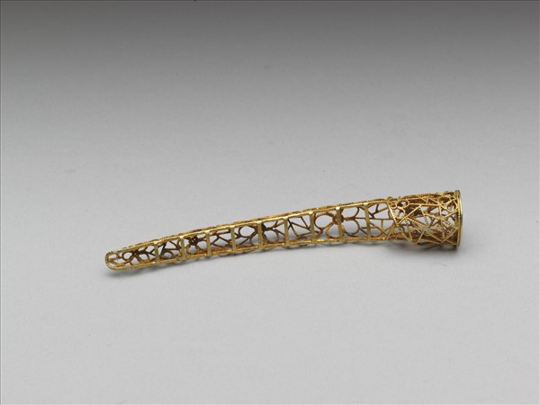 銅鍍金纍絲冰梅紋指甲套