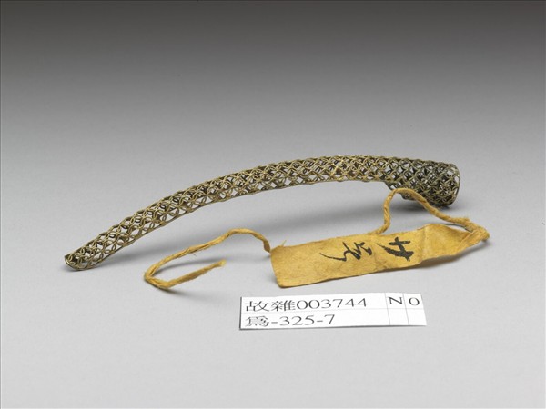 銅鍍金纍絲錢紋指甲套