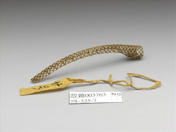 銅鍍金纍絲錢紋指甲套