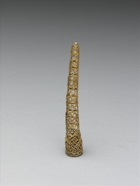 銅鍍金纍絲盤長壽字紋指甲套