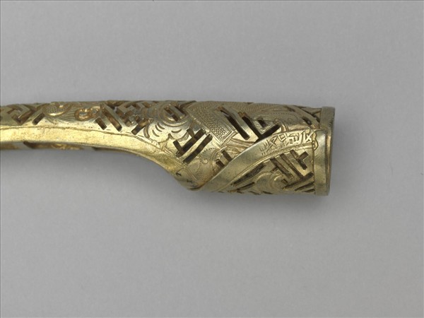 銅鍍金鏤空福壽萬年指甲套