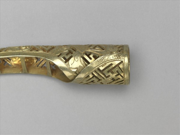 銅鍍金鏤空福壽萬年指甲套