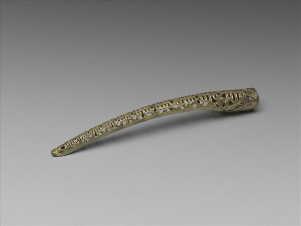 銅鍍金鏤空壽字紋指甲套