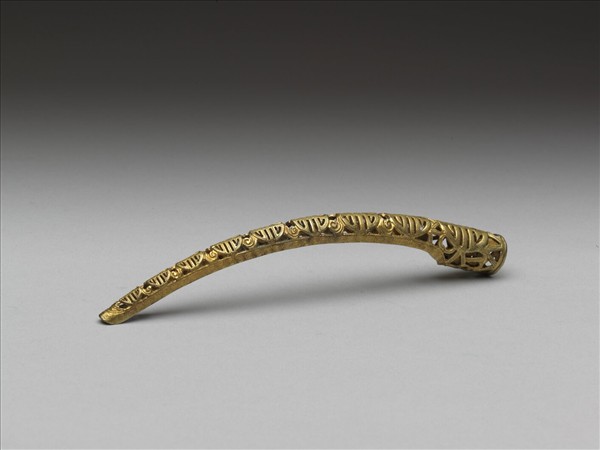 銅鍍金鏤空團壽紋指甲套