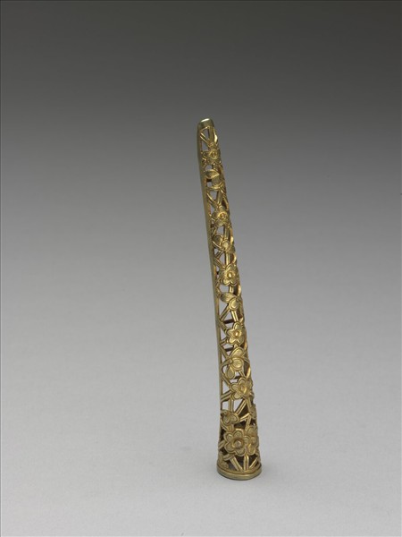 銅鍍金鏤空冰梅紋指甲套