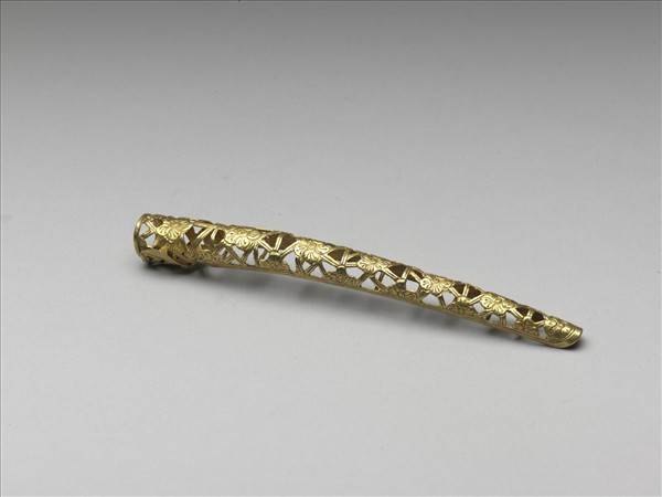 銅鍍金鏤空冰梅紋指甲套