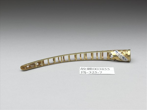 銅鍍金鏤空福壽一字紋指甲套