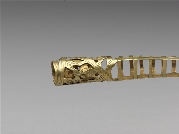 銅鍍金鏤空福壽一字紋指甲套