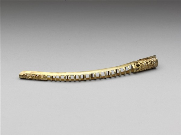 銅鍍金鏤空福壽一字紋指甲套