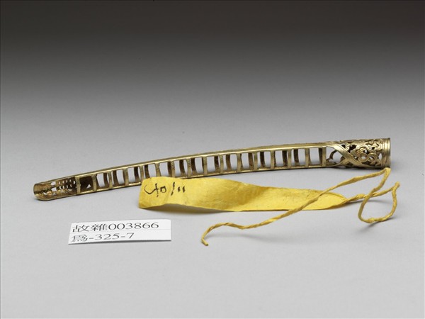 銅鍍金鏤空福壽一字紋指甲套