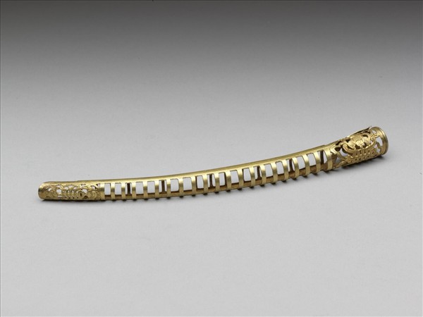 銅鍍金鏤空福壽一字紋指甲套