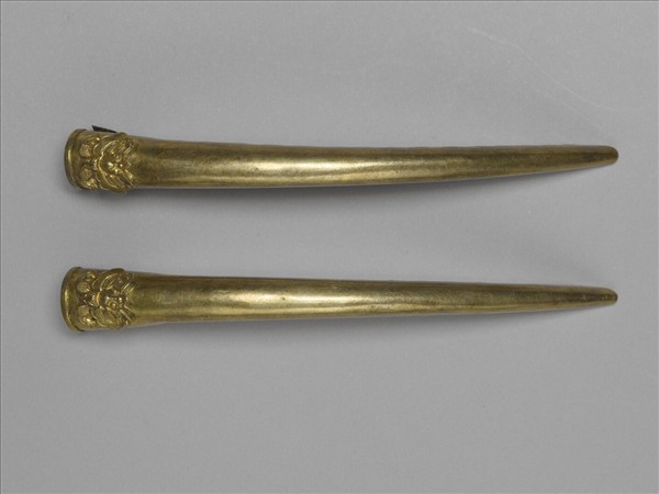 銅鍍金蝴蝶紋指甲套