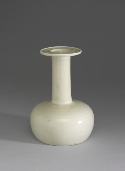 定窯 白瓷盤口紙槌瓶